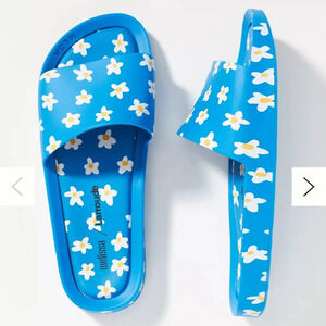Melissa x Larroudé Pool Slides size 8
